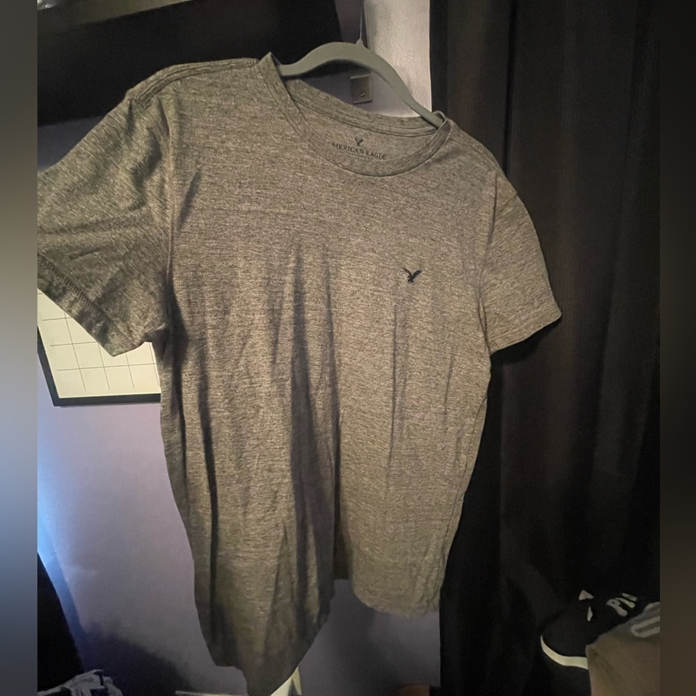 American Eagle men’s t-shirt size medium